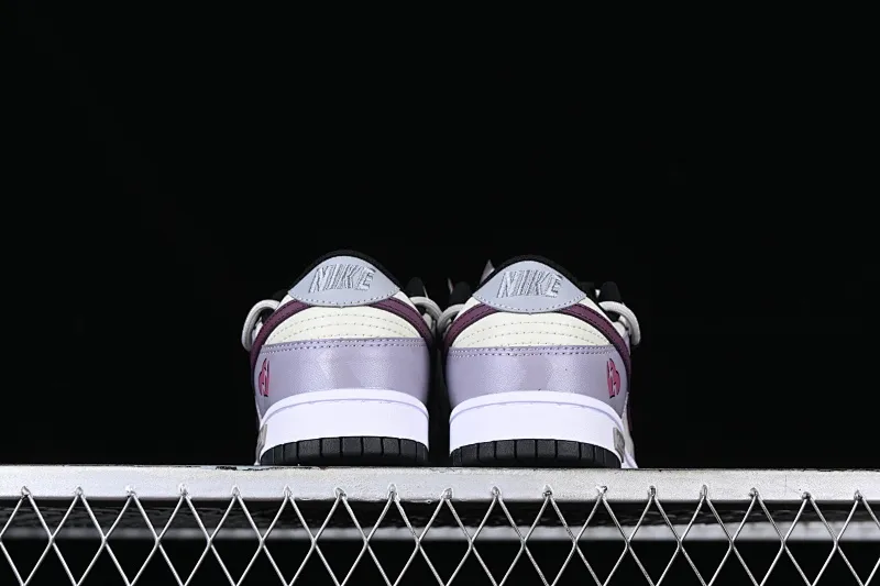 All Categories Nk SB Dunk Series Nk SB Dunk Low Low-top sneakers Nk Dunk Low Panda Prank Raspberry retro distressed Tie-dye lavender purple Low-top casual sneakers DJ6188-002